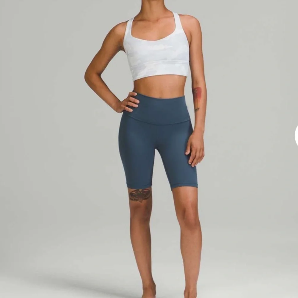 Lululemon I 8